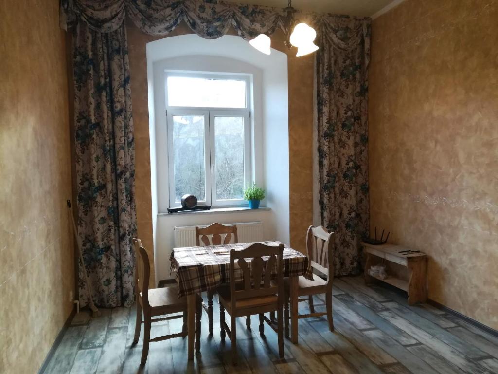 Isabellino údolí room 3