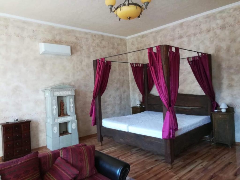 Isabellino údolí room 4