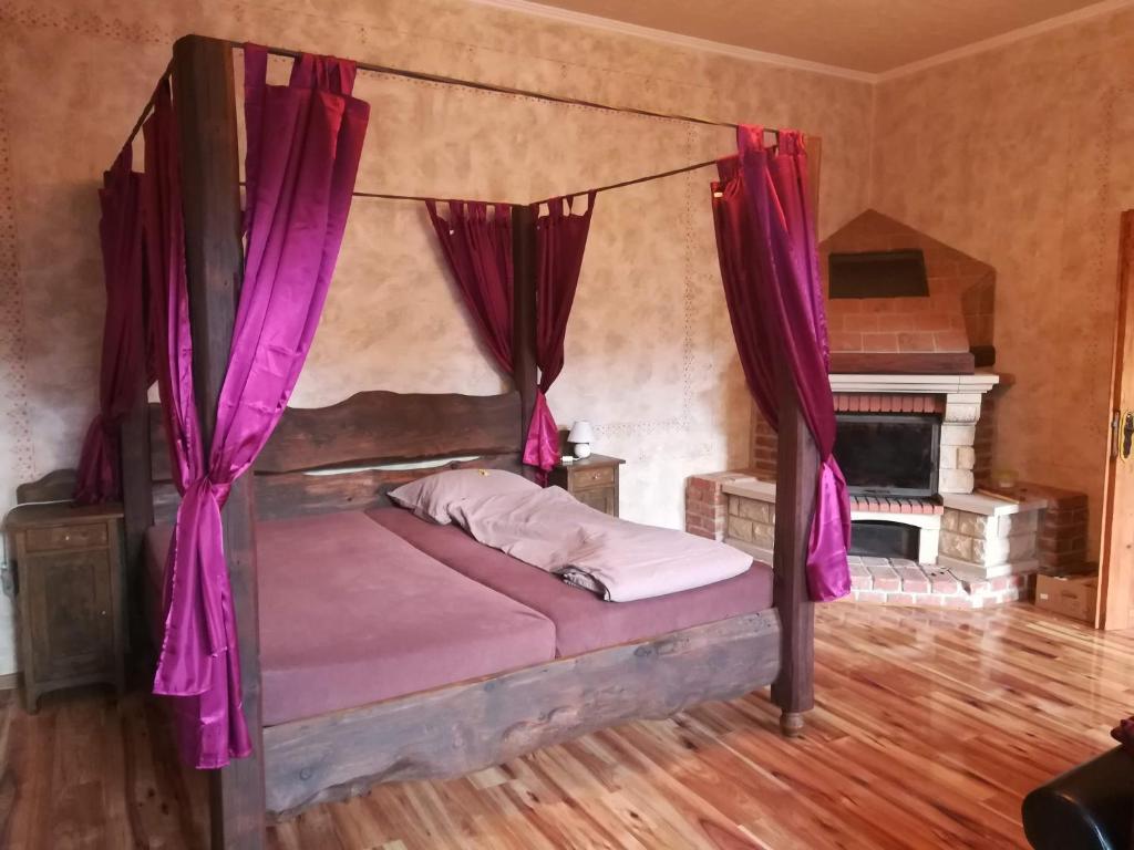Isabellino údolí room 5